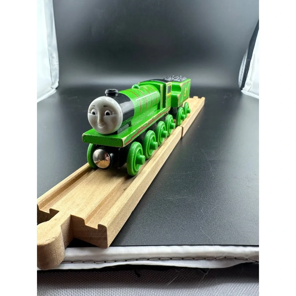 Learning Curve Thomas Henry Wooden Railway Train with Tender Vtg 2003 #3 Green